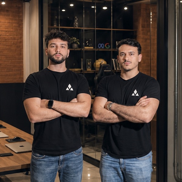 Pedro e João, fundadores da Avora AI